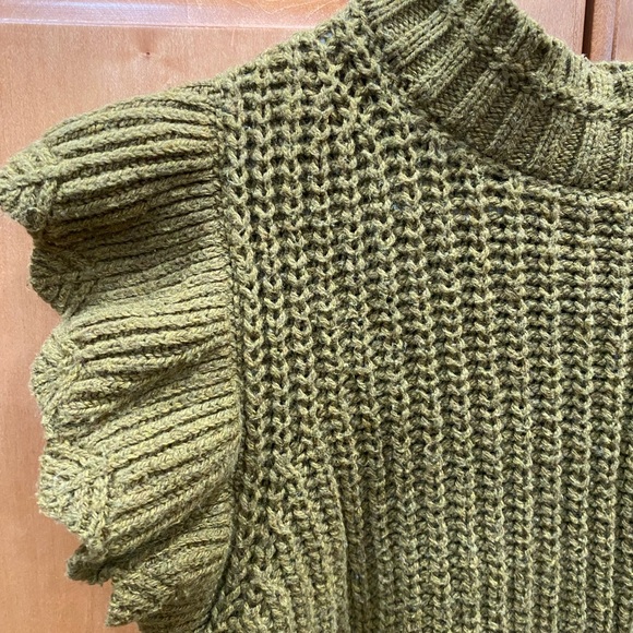 Universal Thread Textured Green Sweater - Picture 3 of 4
